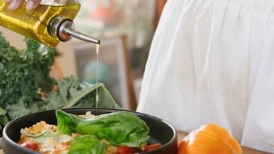 Health Tips : આ વસ્તુઓ જે તમારે ક્યારેય ફરીથી ગરમ કરીને ખાવી જોઈએ નહીં