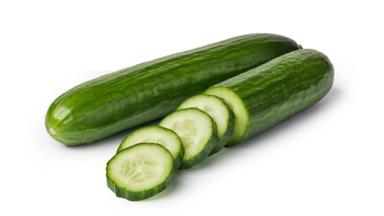 Health Tips: વિવિધ વ્યાધિથી બચાવે કાકડી, જાણો આરોગ્યવર્ધક ફાયદાઓ