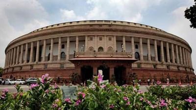 Parliament Monsoon Session: ખેડુતોનાં સમર્થનમાં ટ્રેક્ટર ચલાવીને સંસદ પહોચ્યા રાહુલ ગાંધી, કહ્યું કે હું ખેડુતોનો સંદેશો લઈને આવ્યો છું