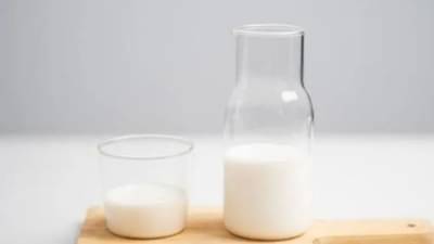 Health Tips: કયુ દૂધ છે આરોગ્ય માટે વધુ ફાયદાકારક? ગરમ દૂધ કે ઠંડુ દૂધ ?