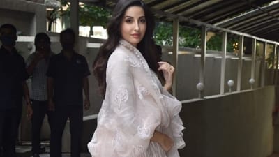 બોલીવૂડની ડાન્સિંગ ક્વિન નોરા ફતેહી (Nora Fatehi) પોતાની અદાનો જાદૂ ફેન્સ પર ચલાવે છે. તેને એક વાર જોવા માટે તેના ફેન્સ હંમેશા ઉત્સુક રહે છે.