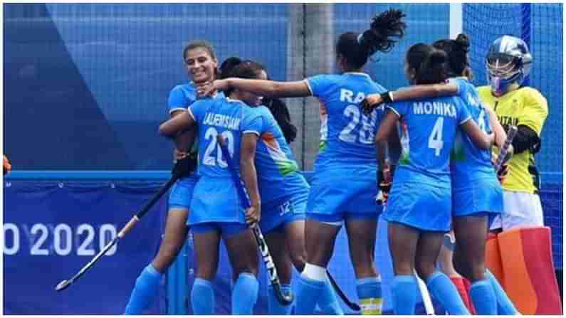 Tokyo Olympics: ભારતીય મહિલા હોકી ટીમે દક્ષિણ આફ્રિકાને હરાવી ક્વાર્ટર ફાઇનલની આશા જીવંત રાખી