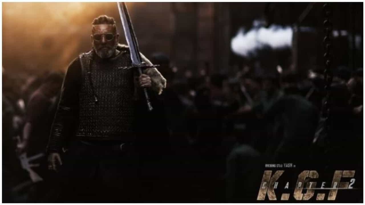 KGF Chapter 2 : જન્મદિવસ પર ચાહકોને સંજય દત્તે આપી એક ગિફ્ટ, ઈંટેસ લુકમાં જોવા મળશે અધીરા