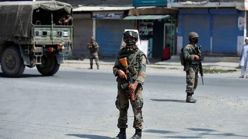 Jammu-Kashmir Encounter: પુલવામામાં સુરક્ષા દળો અને આતંકવાદીઓ વચ્ચે ગોળીબાર, ત્રણ આતંકવાદીઓ ઠાર
