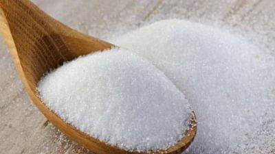 કેફીન અને ખાંડ તમારી ઊંઘ ઉડાવી દે છે, તેથી બપોરે 3 વાગ્યા પછી આ વસ્તુઓને લેવી ટાળવી જોઈએ.