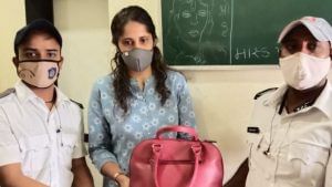 Suratમાં ટ્રાફિક જવાનોની ઈમાનદારી, મહિલાનું 1 લાખ રૂપિયા ભરેલું પર્સ સાચવીને કર્યું પરત