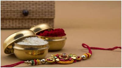 Raksha Bandhan 2021: દેશભરમાં આજે રક્ષાબંધનની ધામધૂમથી ઉજવણી, સોશિયલ મીડિયા પર લોકો આવી રીતે આપી રહ્યા છે શુભેચ્છા