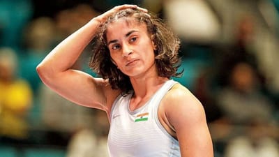 Vinesh Phogat માટે રાહતના સમાચાર, ભવિષ્યમાં ભુલની સજા આજીવન પ્રતિબંધની શરતે રેસલિંગ ફેડરેશને માફ કરી