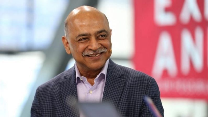 Arvind Krishna : IIT કાનપુરના ઇલેક્ટ્રિકલ એન્જિનિયર, અરવિંદ કૃષ્ણ એપ્રિલ 2020 માં IBMના CEO બન્યા. તેઓ લગભગ 30 વર્ષથી IBM સાથે છે અને કંપની સાથે અનેક વરિષ્ઠ સ્તરના હોદ્દાઓ સંભાળી ચૂક્યા છે.
કૃષ્ણાએ આઇઆઇટી કાનપુરથી સ્નાતકની ડિગ્રી મેળવી હતી અને અUrbana-Champaign ખાતે  Illinois યુનિવર્સિટીમાંથી પીએચડી પૂર્ણ કરી હતી.
