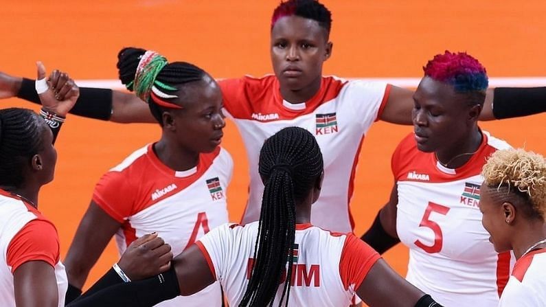 કેન્યાની મહિલા વોલીબોલ ટીમના તમામ ખેલાડીઓ અલગ અલગ સ્ટાઇલમાં દેખાયા હતા.