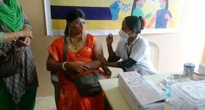 Rajkot : 100 જેટલા ટ્રાન્સજેન્ડરોએ લીધી કોરોના વેક્સિન, અંધશ્રદ્ઘા છોડીને વેક્સિન લેવા કરી અપીલ