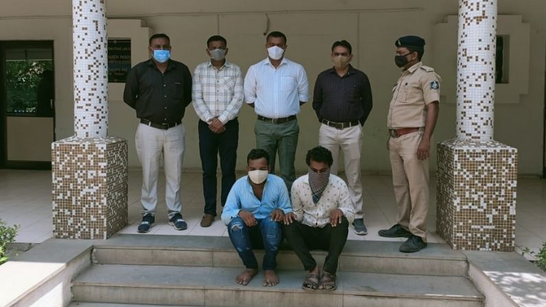 Bhavnagar: પોલીસે બે શખ્સોની પિસ્તોલ તેમજ દેશી તમંચા સાથે કરી ધરપકડ, જાણો શું છે સમગ્ર મમલો