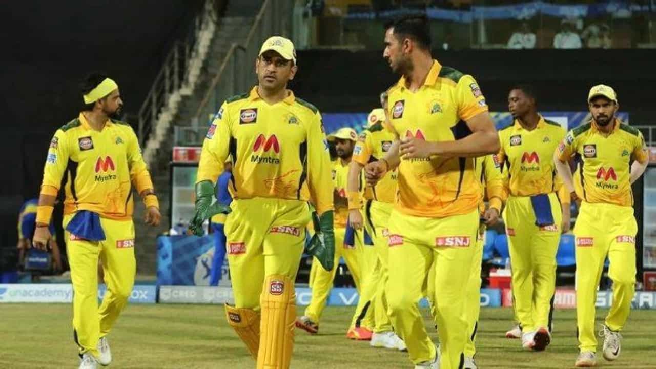 IPL 2021: ધોનીની ટીમનો આ સ્ટાર બોલર ટૂર્નામેન્ટમાં પરત ફરવા તૈયાર, પ્રથમ તબક્કામાં હટી ગયો હતો