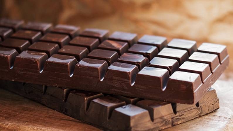 Chocolate Benefits: શું તમે જાણો છો ડાર્ક ચોકલેટ ખાવાના ફાયદા શું છે? જાણીને વિશ્વાસ નહીં થાય