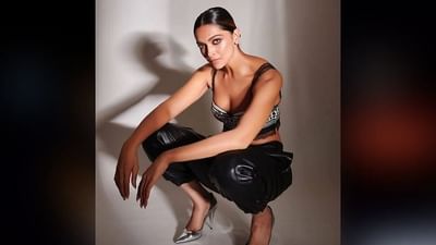 અત્યારે દીપિકા પાદુકોણની કોઈ ફિલ્મ આવી રહી નથી, પરંતુ તેમ છતાં તે સતત હેડલાઇન્સમાં રહે છે અને તેનું સૌથી મોટું કારણ તેની સ્ટાઈલ છે.