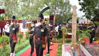 હર કામ દેશ કે નામ : સ્વર્ણિમ વિજય વર્ષ વિજય મશાલ ધ્રાંગધ્રા પહોંચતા ઉત્સાહભેર સ્વાગત કરવામાં આવ્યું