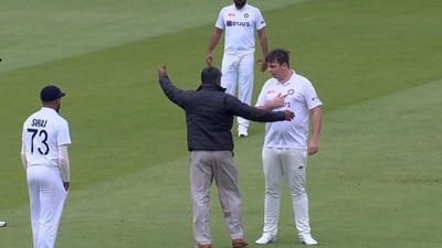 IND vs ENG: ભારતીય ટીમની ફિલ્ડીંગ દરમ્યાન 12મો 'અજાણ્યો' ખેલાડી ઘુસ્યો મેદાનમાં, સર્જાઈ આવી સ્થિતી!