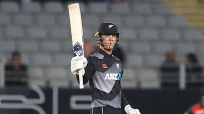 IPL 2021: વેક્સિનના બે ડોઝ ધરાવતો વિરાટ કોહલીની ટીમ RCBનો આ ખેલાડી કોરોના પોઝિટિવ જણાયો