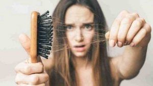 Hair Care : કોરોના પછી વધી રહી છે વાળ ખરવાની સમસ્યા, અપનાવો આ ઘરેલુ ઉપાય