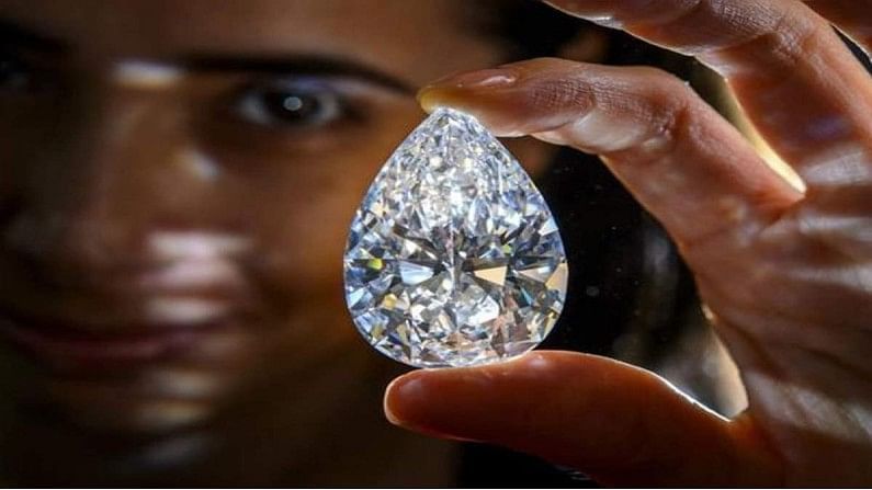 Diamond stone Benefits: રત્નોનો રાજા છે હીરો, જાણો ક્યારે અને કોને ધારણ કરવો જોઈએ આ અણમોલ રત્ન