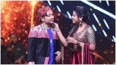 Indian Idol 12: પવનદીપ રાજન અને અરુણિતા કાંજીલાલ આવ્યા વધુ નજીક, એક જ બિલ્ડિંગમાં લીધું ઘર