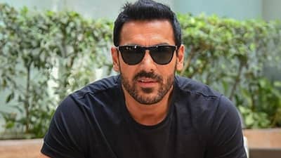John Abraham Net Worth : અભિનયની સાથે બિઝનેસમાં પણ જોન અબ્રાહમે લગાવ્યા છે ઘણા પૈસા, કરોડોના બિઝનેસના માલિક છે કલાકાર
