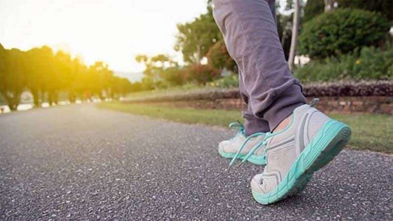 Amazing Benefits Of Walking: જાણો રાત્રે જમ્યા બાદ ચાલવાના અદ્દભુત ફાયદા