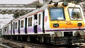 Mumbai Local Train: બોમ્બે હાઈકોર્ટનો ઠાકરે સરકારને સવાલ- જે લોકોનું રસીકરણ થઈ ચુક્યું છે તેમને મુંબઈ લોકલમાં જવાની મંજૂરી કેમ નથી?
