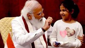 PM Modi : 10 વર્ષની અનિશાએ PM મોદીને ઈ-મેલ કર્યો, અનિશાનાં સવાલ પર વડાપ્રધાન મોદીને પણ હસવુ આવી ગયુ