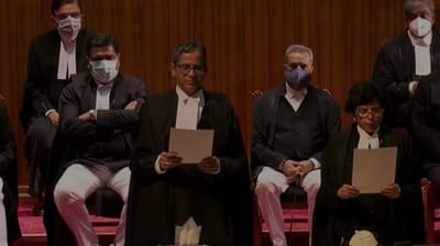 સુપ્રીમ કોર્ટના 9 જજને CJI એ લેવડાવ્યા શપથ, કોવિડ પ્રોટોકોલનું રખાયુ ખાસ ધ્યાન