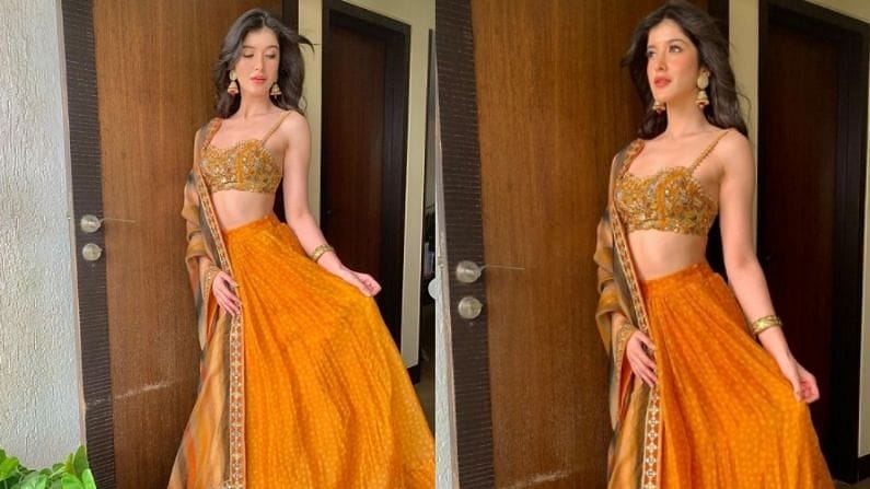 Shanaya Kapoor યેલો લહેંગામાં લાગી ખુબજ સ્ટનિંગ, કિમત જાણીને ઉડી જશે હોશ