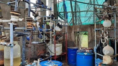 NCBએ વાપી-વલસાડથી ઝડપી ડ્રગ્સ બનાવતી ફેક્ટરી, ગુજરાત અને મહારાષ્ટ્રમાં ચાલતો હતો નશાનો વેપાર