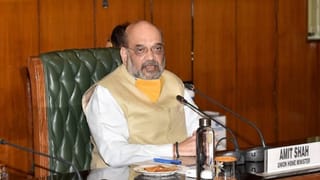 કેન્દ્રીય ગુહ મંત્રી અમિત શાહે અમદાવાદ જિલ્લામાં રસીનો પ્રથમ ડોઝ સપ્ટેમ્બર માસમાં પૂર્ણ કરવા વહીવટીતંત્રને તાકીદ