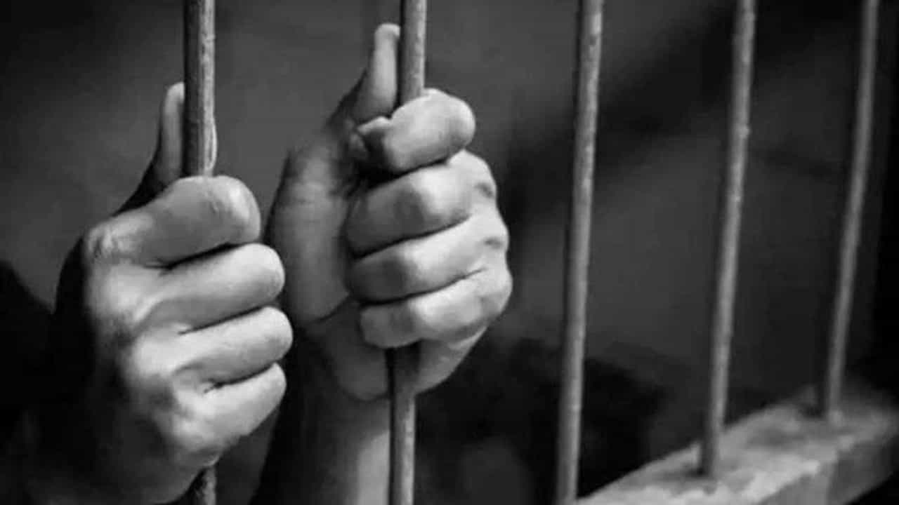 કૃષ્ણ જન્માષ્ટમીના દિવસે જેલોના કેદીઓને મળી મોટી રાહત, સજામાં આટલા દિવસનો કરાશે ઘટાડો, જાણો તમામ વિગતો