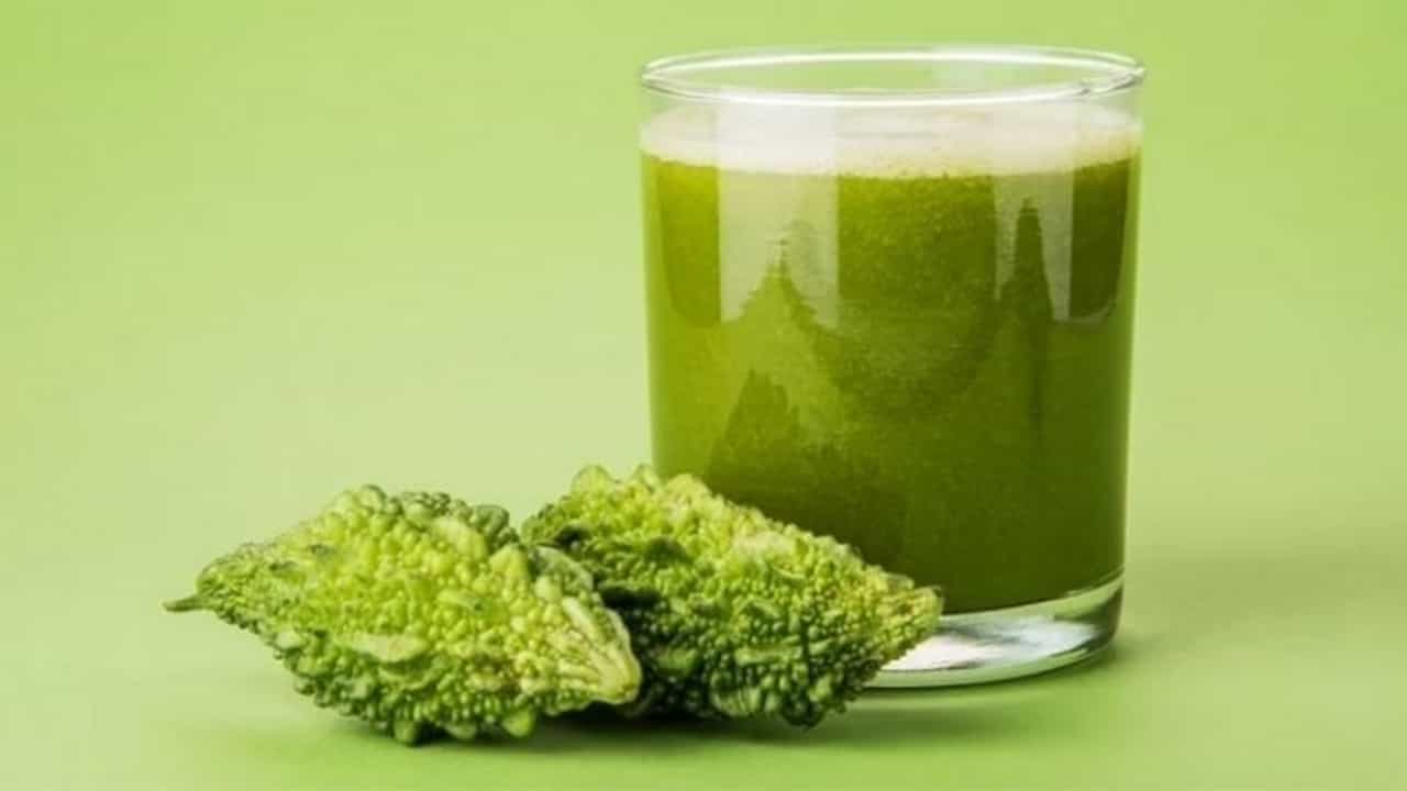 આ રીતે બનાવશો કારેલાનો જ્યુસ તો બનશે ટેસ્ટી, જાણો તેના અનેક સ્વાસ્થ્ય લાભ