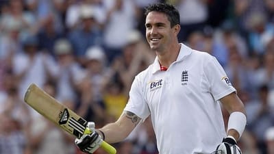 IND vs ENG: ઈંગ્લેન્ડના આ દિગ્ગજે કટાક્ષ કરતા કહ્યું 'હાલમાં ભારત સામે ફક્ત બે ખેલાડીઓ જ રમી રહ્યા છે'