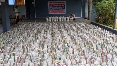 Surat : સુરતે ફરી માનવતા મહેકાવી : મહારાષ્ટ્રમાં પુરથી બેઘર બનેલા લોકોને 511 કીટ મોકલવામાં આવશે