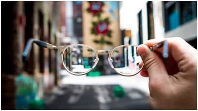 Health Tips : આંખોની રોશની વધારવા તમારા ડાયટમાં સામેલ કરો આ જ્યૂસ