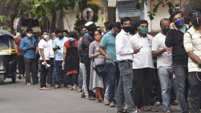 Surat : કાપડ માર્કેટના 60 હજાર વેપારીઓમાંથી 99 ટકા એ લઇ લીધી વેક્સિન