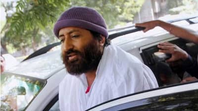 સુપ્રીમ કોર્ટે બળાત્કારના કેસમાં આજીવન કેદની સજા ભોગવતા આસારામના પુત્ર નારાયણ સાંઈના બે સપ્તાહના ફરલો પર પ્રતિબંધ મૂક્યો છે