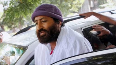 સુપ્રીમ કોર્ટે બળાત્કારના કેસમાં આજીવન કેદની સજા ભોગવતા આસારામના પુત્ર નારાયણ સાંઈના બે સપ્તાહના ફરલો પર પ્રતિબંધ મૂક્યો છે