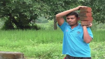 Cricket: ટીમ ઇન્ડીયાને વિશ્વકપ જીતાડનારી ટીમનો ખેલાડી આજે અઢીસો રુપિયાના રોજ પર મજૂરી કરવા મજબૂર છે