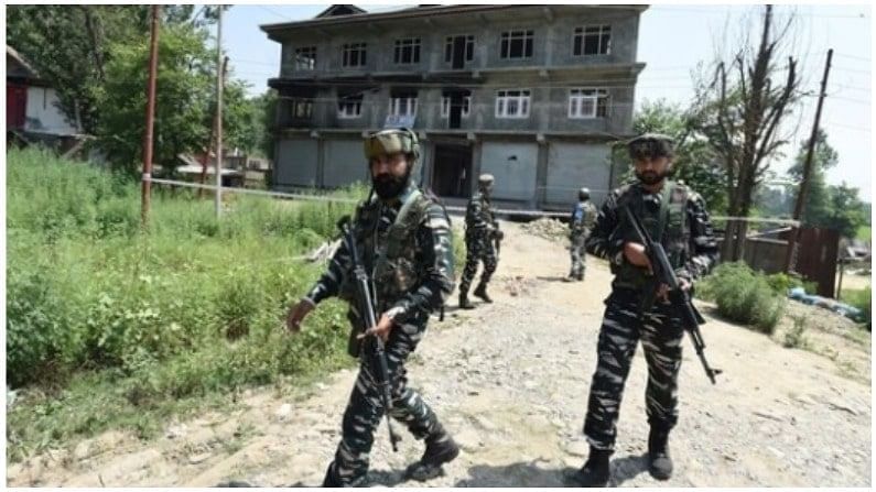 Jammu Kashmir: પુલવા જિલ્લાના ત્રાલમાં સુરક્ષા દળોએ જૈશ-એ-મોહમ્મદના ત્રણ આતંકવાદીઓને ઠાર કર્યા, સર્ચ ઓપરેશન હાથ ધર્યું