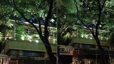 બોલીવુડ સ્ટાર અનિલ કપૂર (anil kapoor)ની નાની પુત્રી રિયા (rhea kapoor) કરણ બુલાની સાથે આજે (14 ઓગસ્ટ) લગ્ન કરવા જઈ રહી છે. આવી સ્થિતિમાં લગ્ન માટે રિયાનું ઘર સજાવવામાં આવ્યું છે.