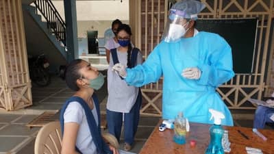 Surat : જો શાળા કોલેજોમાં કોરોનાના કેસ મળશે તો પ્રત્યક્ષ શિક્ષણ 7 દિવસ માટે બંધ