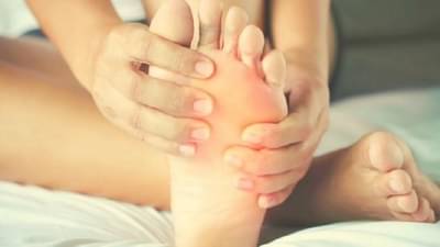 Health Tips : પગ પર સોજો આવવાની વાતને નાની ગણવાની ભૂલ ન કરતા, આ બીમારી હોય શકે છે