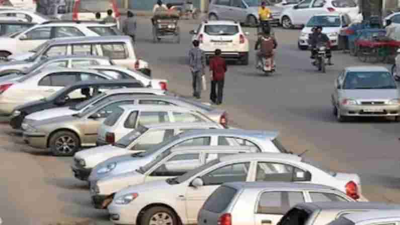 Ahmedabad : કાર પાર્કિંગનો પુરાવો હશે તો જ કાર ખરીદી શકાશે,  નવી પાર્કિગ પોલિસીની દરખાસ્ત સ્ટેન્ડિગ કમિટીમાં મંજૂરી માટે રજુ કરાઇ