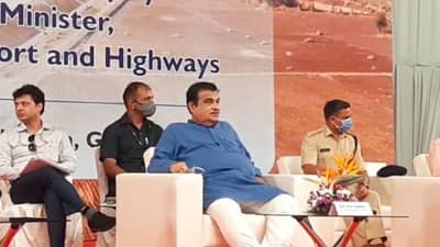BHARUCH : કેન્દ્રીય પ્રધાન નીતિન ગડકરીનું દિલ્લી-મુંબઇ એક્સપ્રેસનું નિરીક્ષણ, 2022માં કેબલ બ્રિજની કામગીરી પૂર્ણ કરવાનો અંદાજ