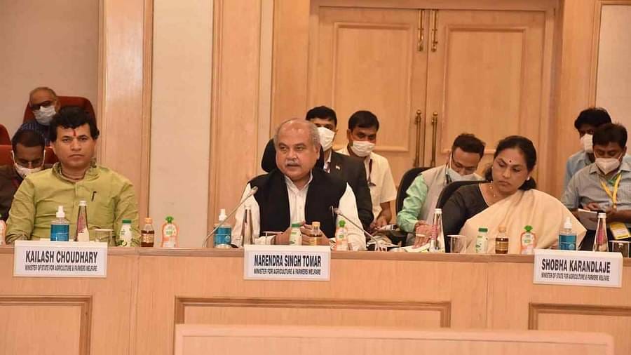 કેન્દ્રીય કૃષિ મંત્રી નરેન્દ્ર સિંહ તોમરે કહ્યું- ખેડૂતોને KCC હેઠળ અત્યાર સુધીમાં 14 લાખ કરોડ રૂપિયાની લોન આપવામાં આવી