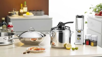 સ્ટેનલેસ સ્ટીલમાં એવું શું હોય છે કે તેમાં કાટ નથી લાગતો ? જાણો તે સ્ટીલથી કેટલું અલગ છે !